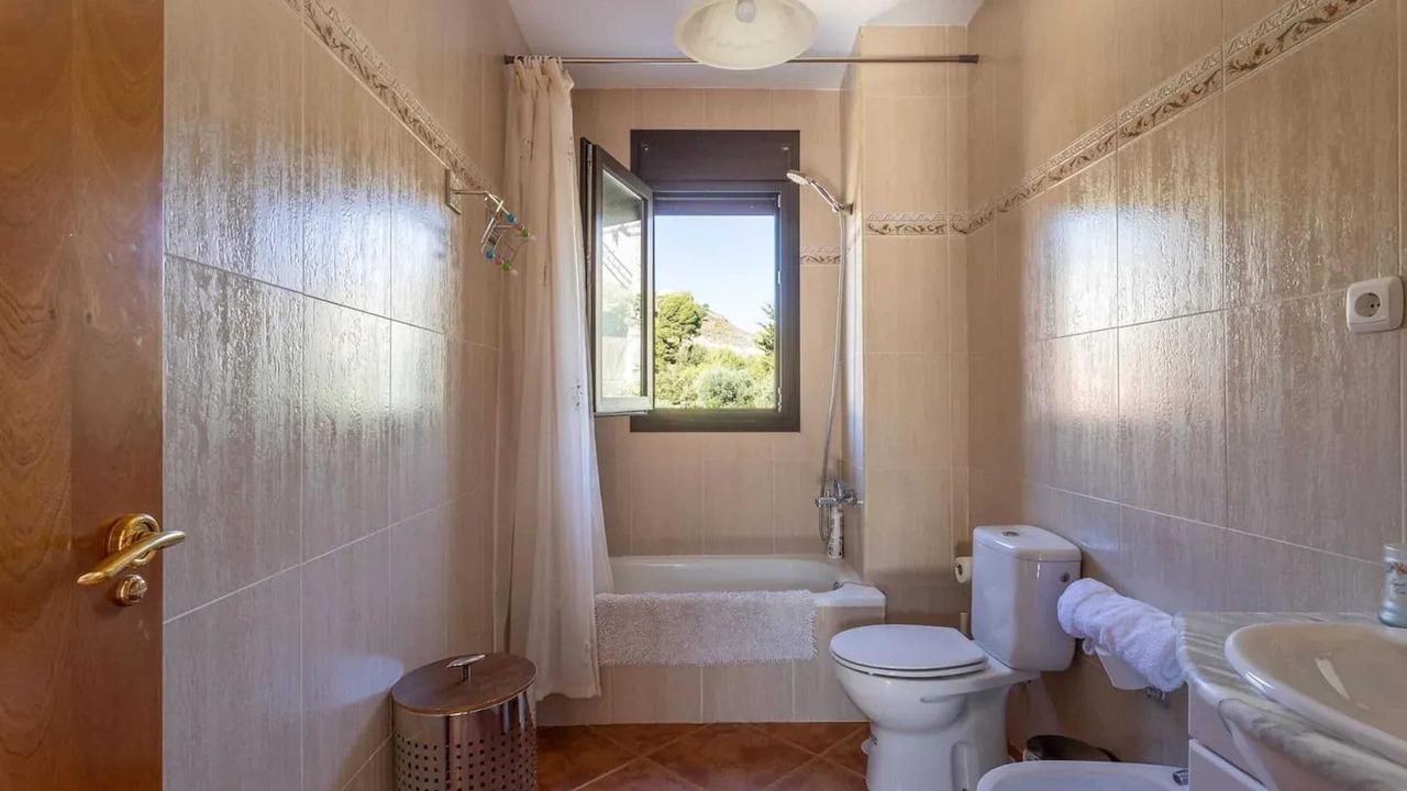 Photo of Bathroom in Conchar