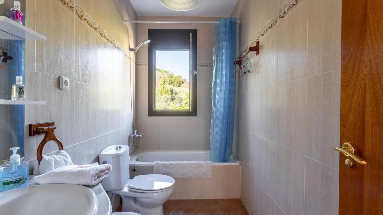 Photo of Bathroom in Conchar