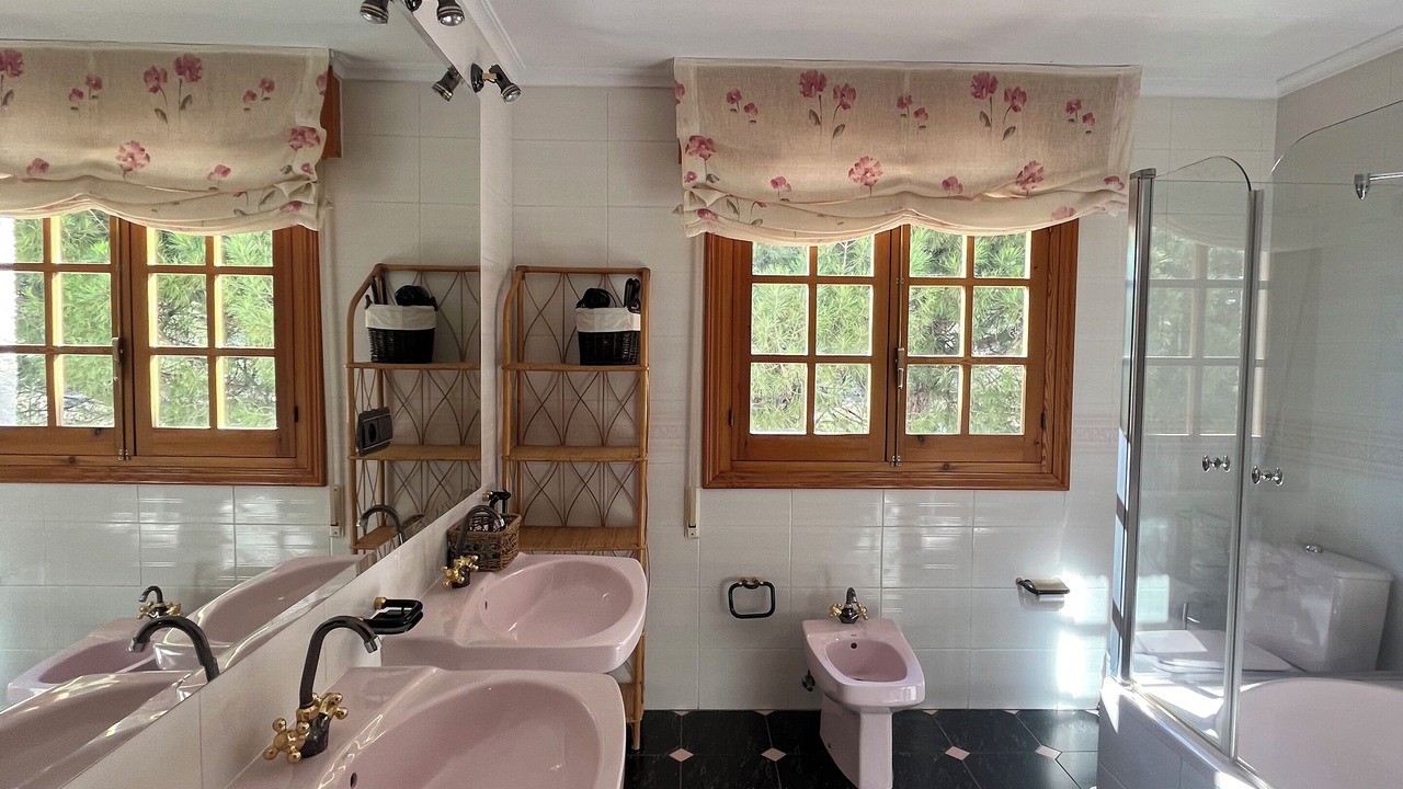 Photo of Bathroom in Itrabo
