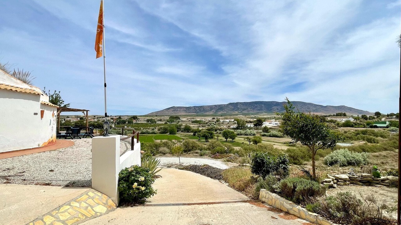 Photo of Outdoor in Cullar