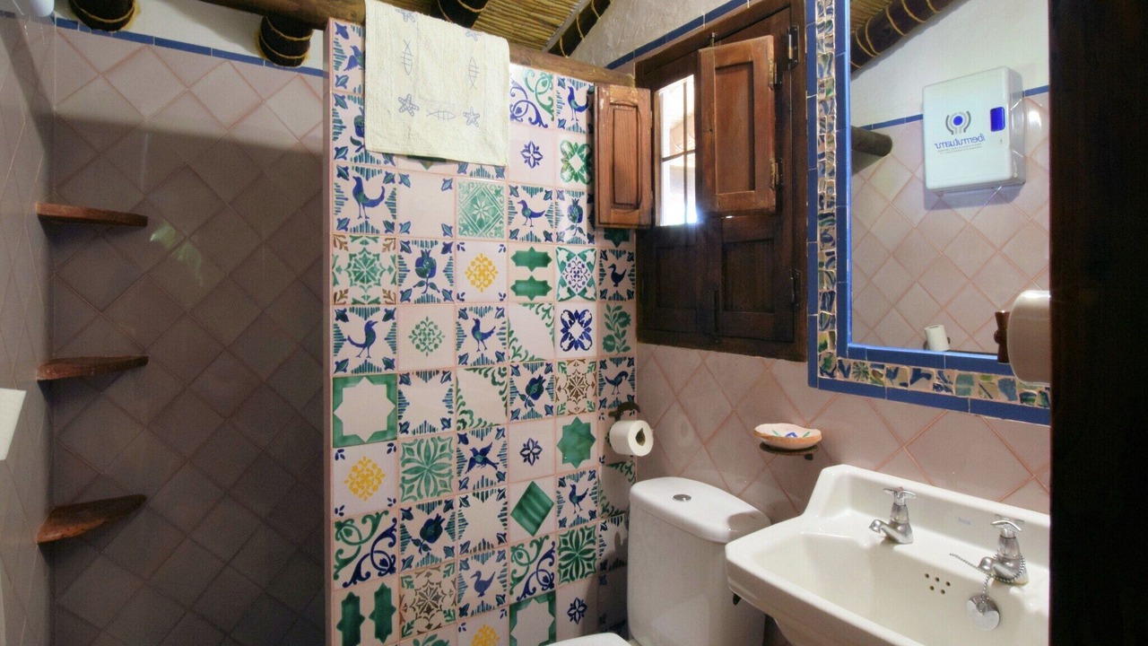 Photo of Bathroom in Algarinejo