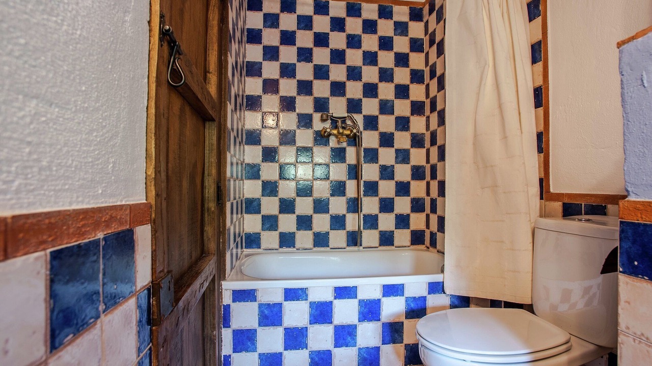 Photo of Bathroom in Algarinejo