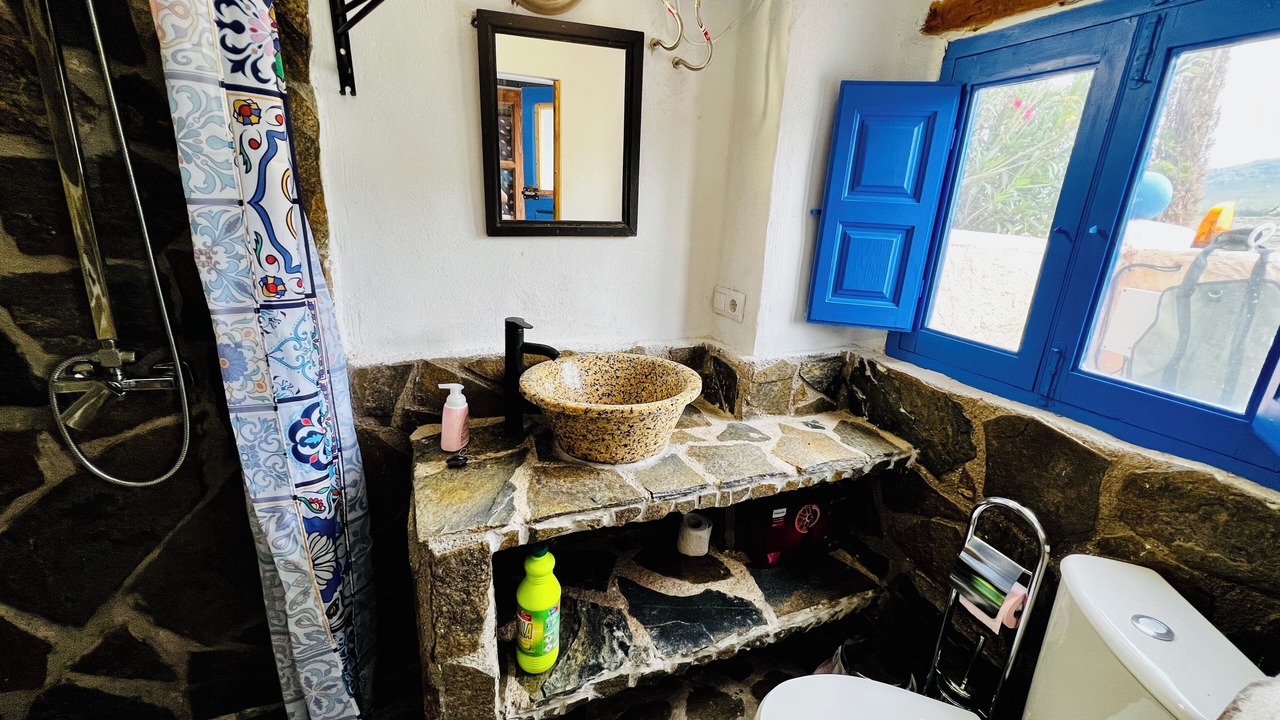 Photo of Bathroom in Orce