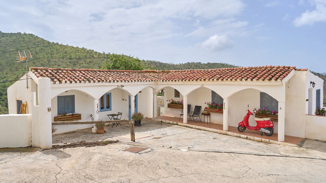 Photo of Outdoor in Rubite