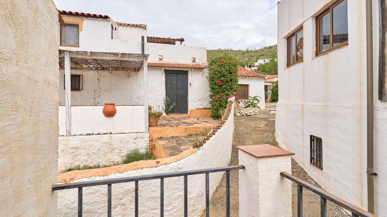 Photo of Outdoor in Rubite