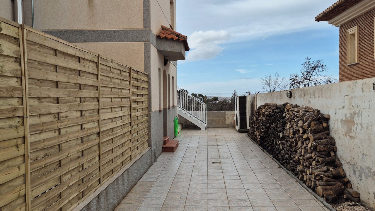 Photo of Outdoor in Dilar