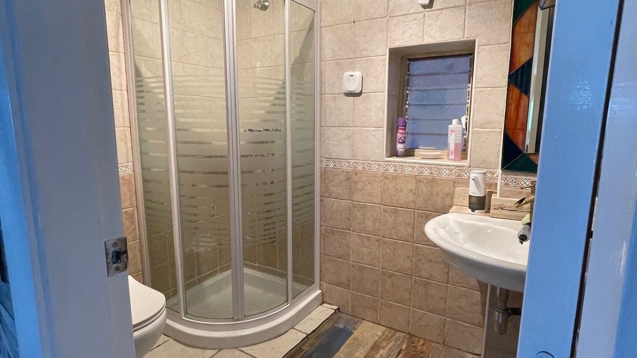 Photo of Bathroom in Cullar Vega