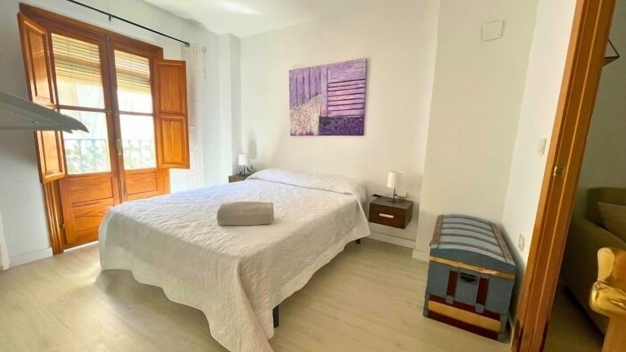 Photo of Bedroom in Central District