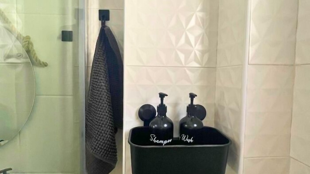 Photo of Bathroom in Central District