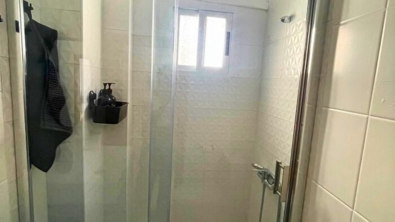Photo of Bathroom in Central District