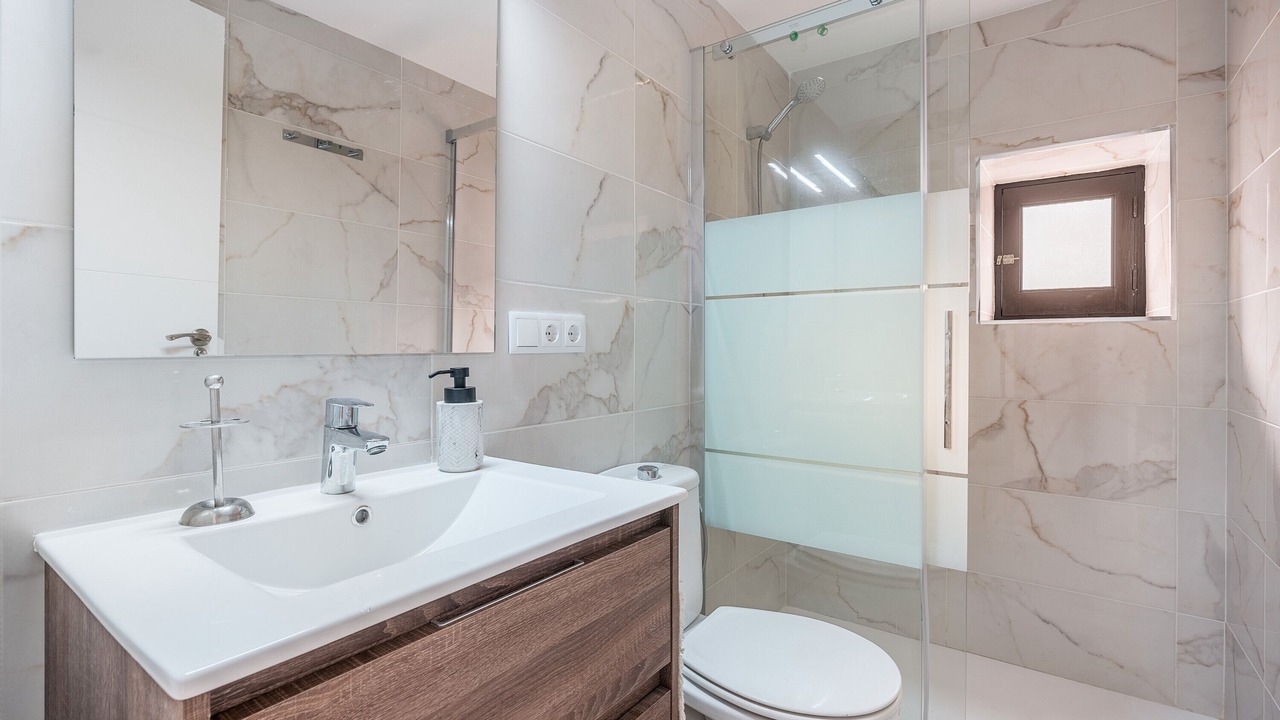 Photo of Bathroom in Quentar