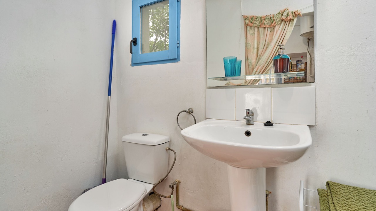 Photo of Bathroom in Lujar