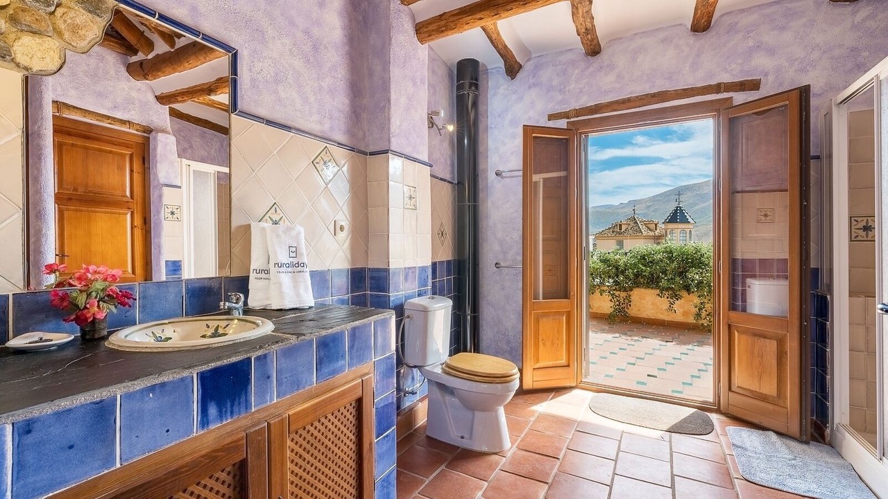Photo of Bathroom in Orgiva