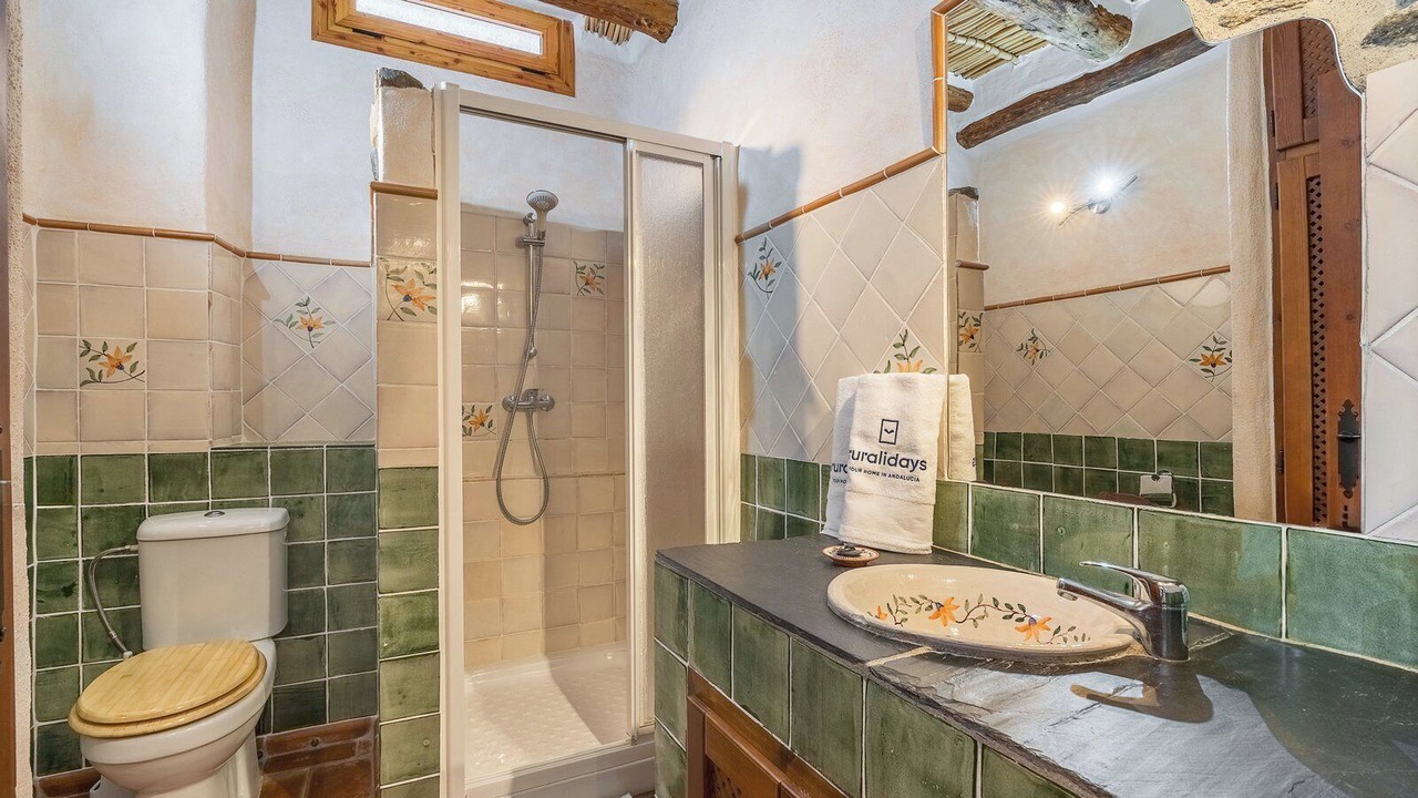 Photo of Bathroom in Orgiva