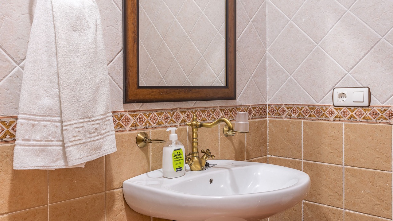 Photo of Bathroom in Guejar Sierra