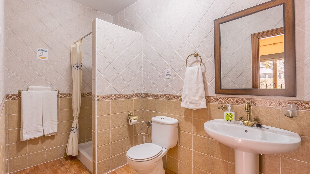 Photo of Bathroom in Guejar Sierra