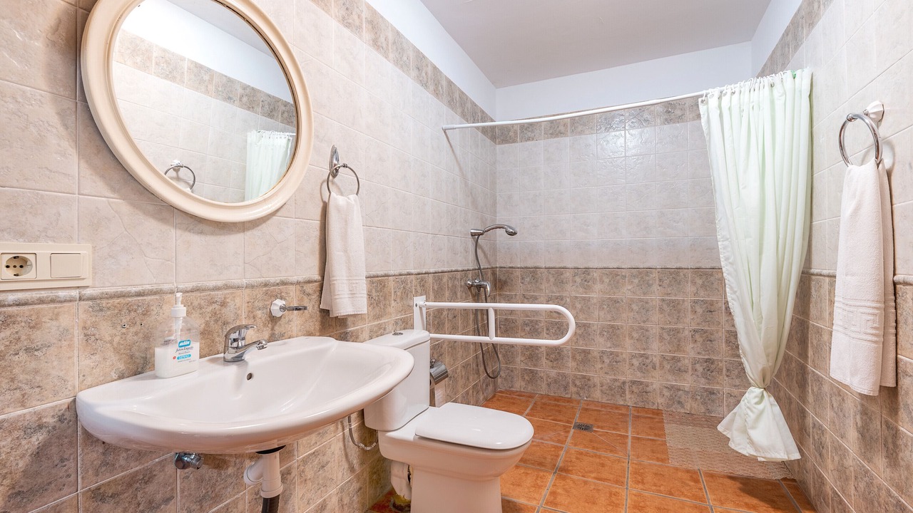 Photo of Bathroom in Guejar Sierra