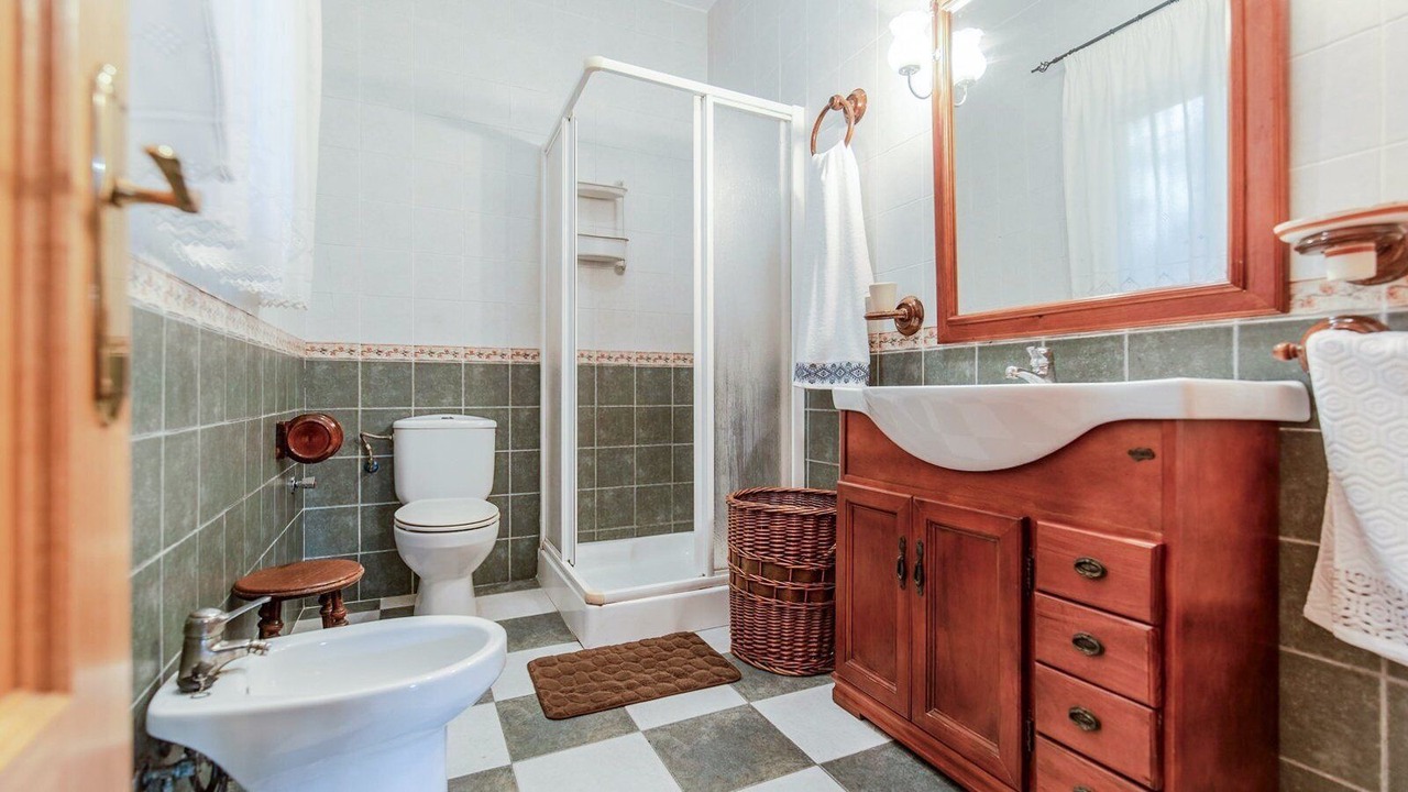 Photo of Bathroom in Niguelas