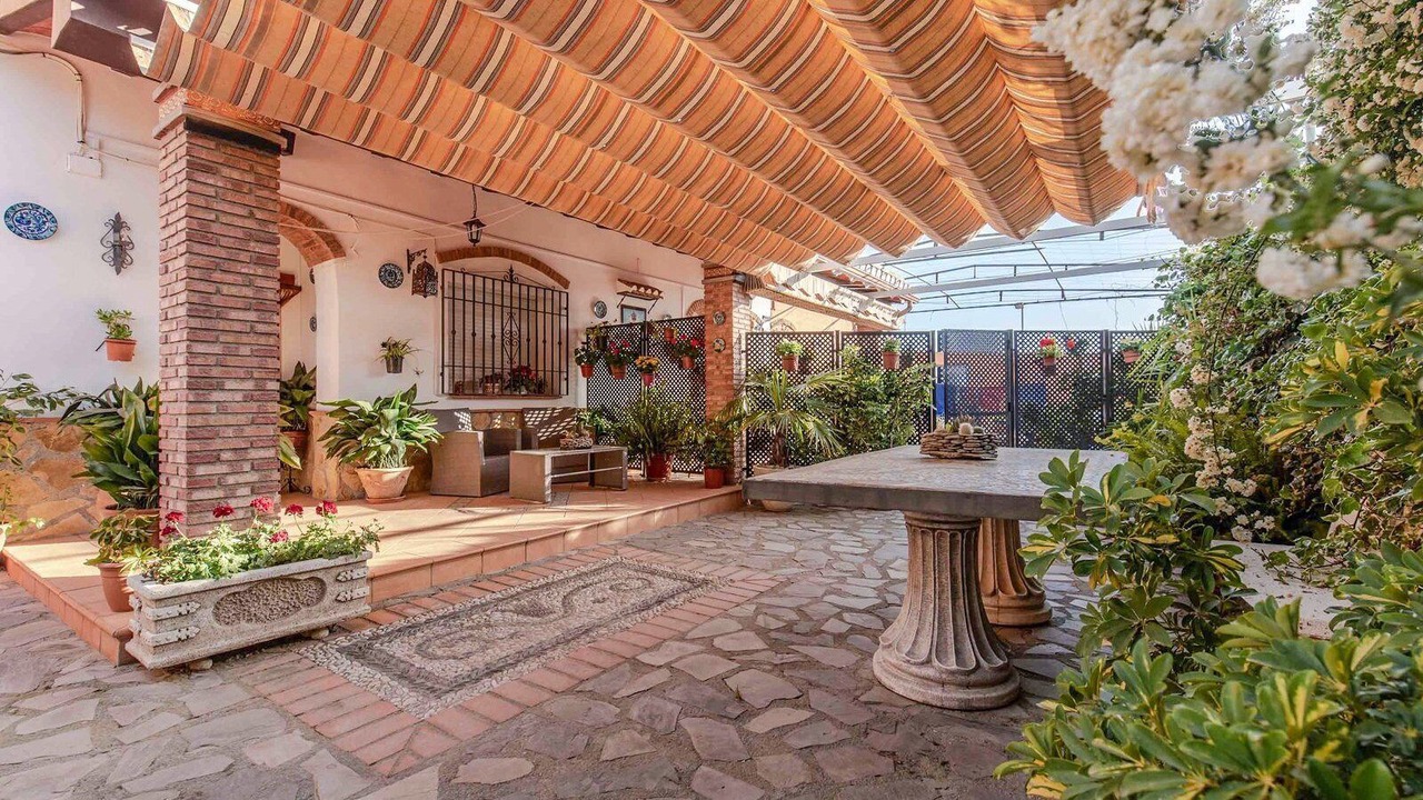 Photo of Patio Balcony in Niguelas