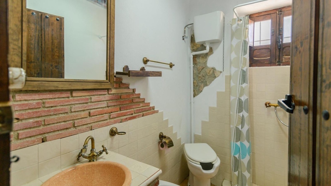 Photo of Bathroom in Serval