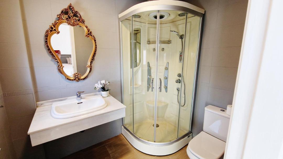Photo of Bathroom in Alhendin