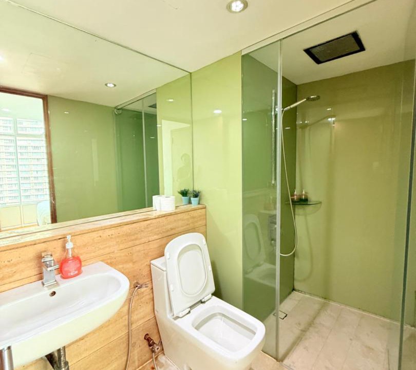 Photo of Bathroom in Chinatown