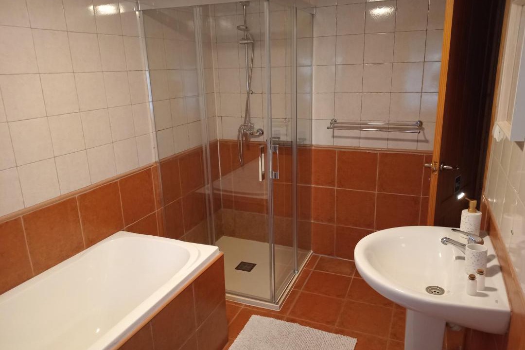 Photo of Bathroom in Salar