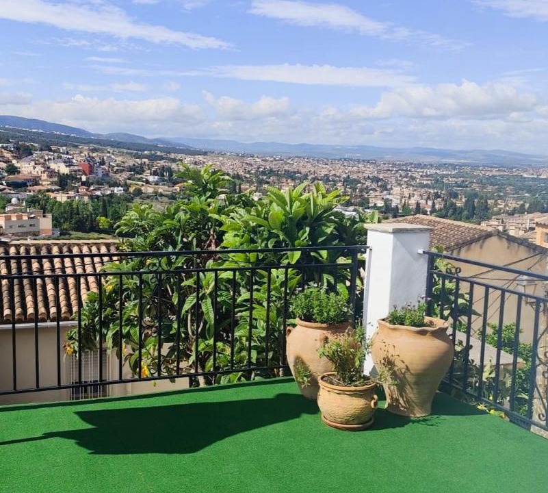 Photo of Patio Balcony in Barrio de la Vega