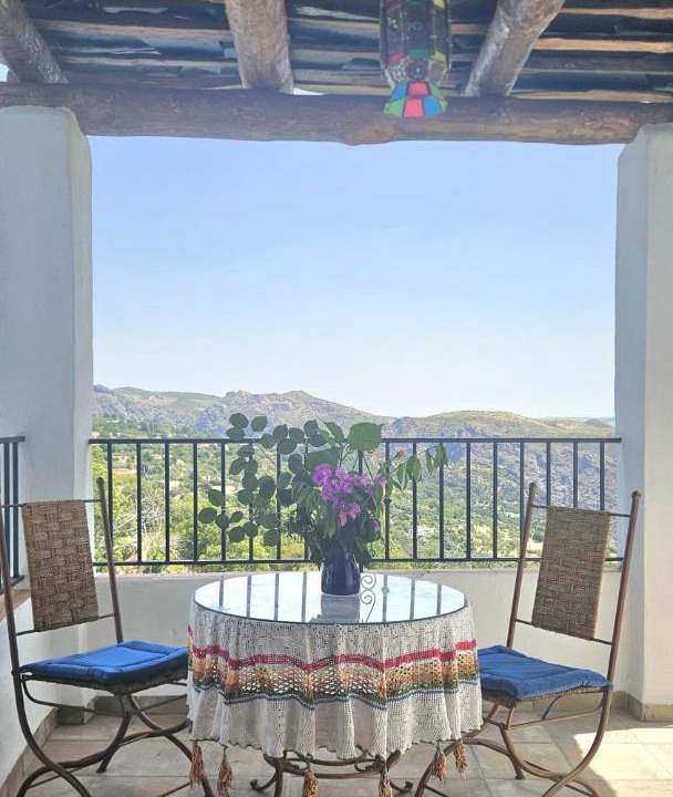 Photo of Patio Balcony in Pitres
