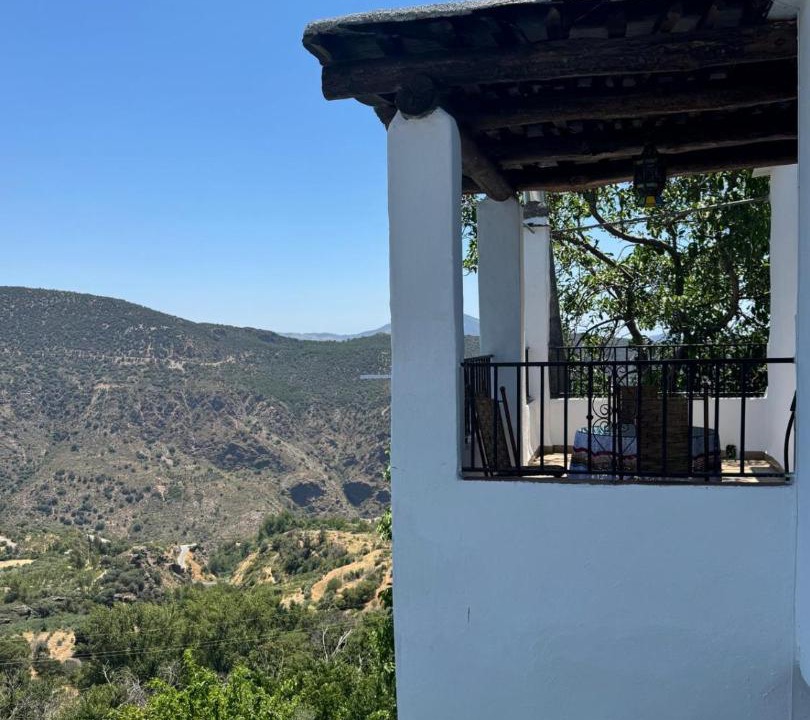 Photo of Patio Balcony in Pitres