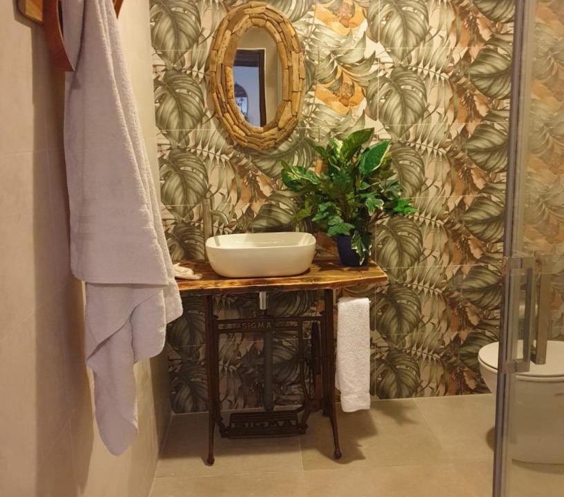 Photo of Bathroom in Cullar