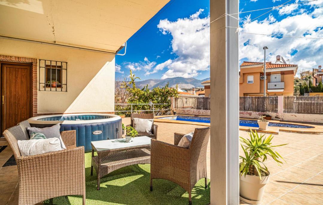 Photo of Patio Balcony in Jun