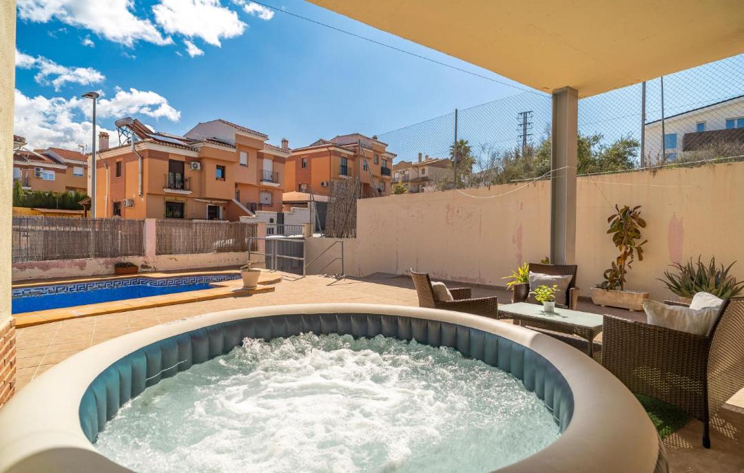 Photo of Patio Balcony in Jun