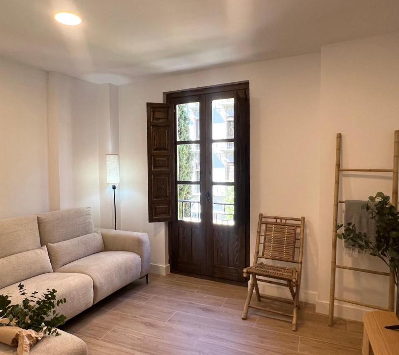 Photo of Livingroom in Central District