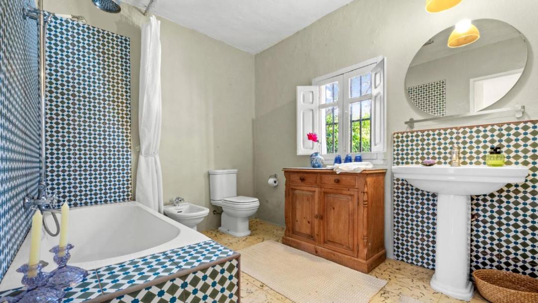Photo of Bathroom in La Mamola