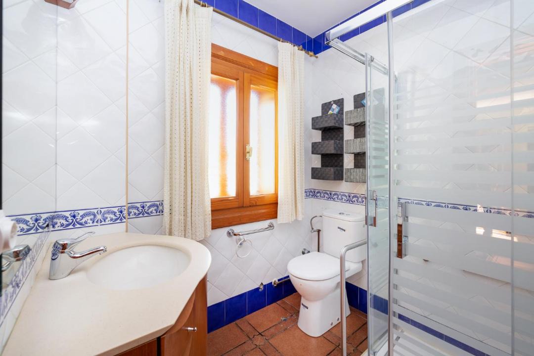 Photo of Bathroom in Baza