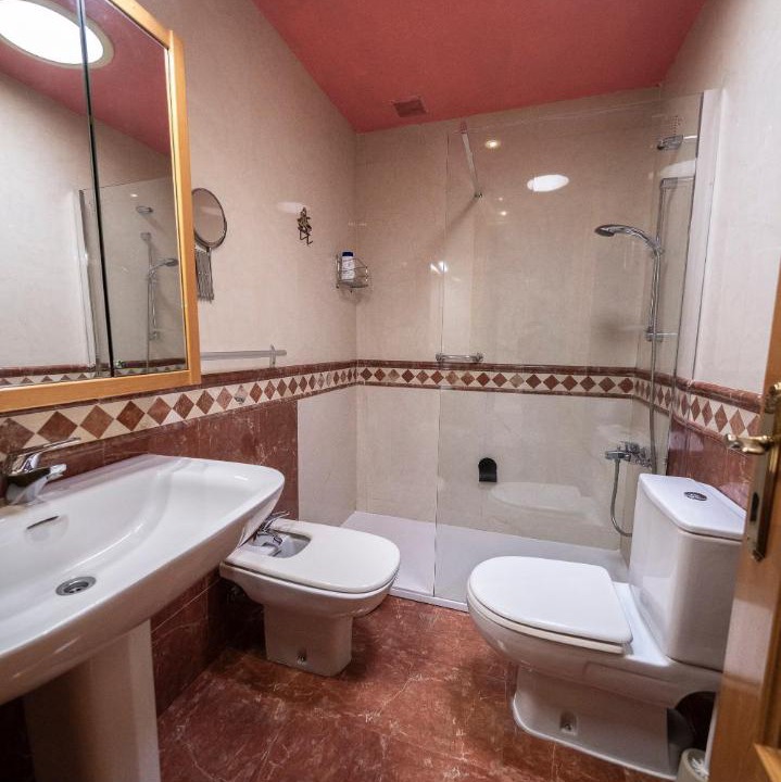 Photo of Bathroom in Genil