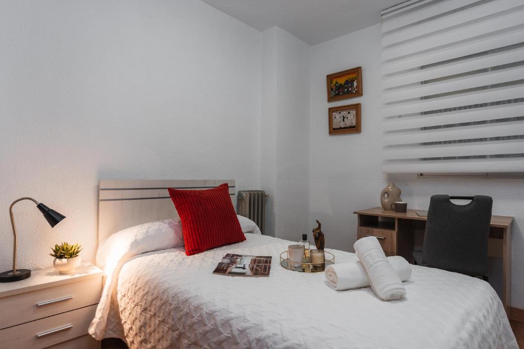 Photo of Bedroom in Figares