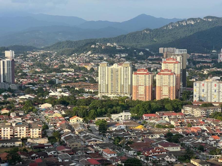 Photo of Buildings in Taman P Ramlee