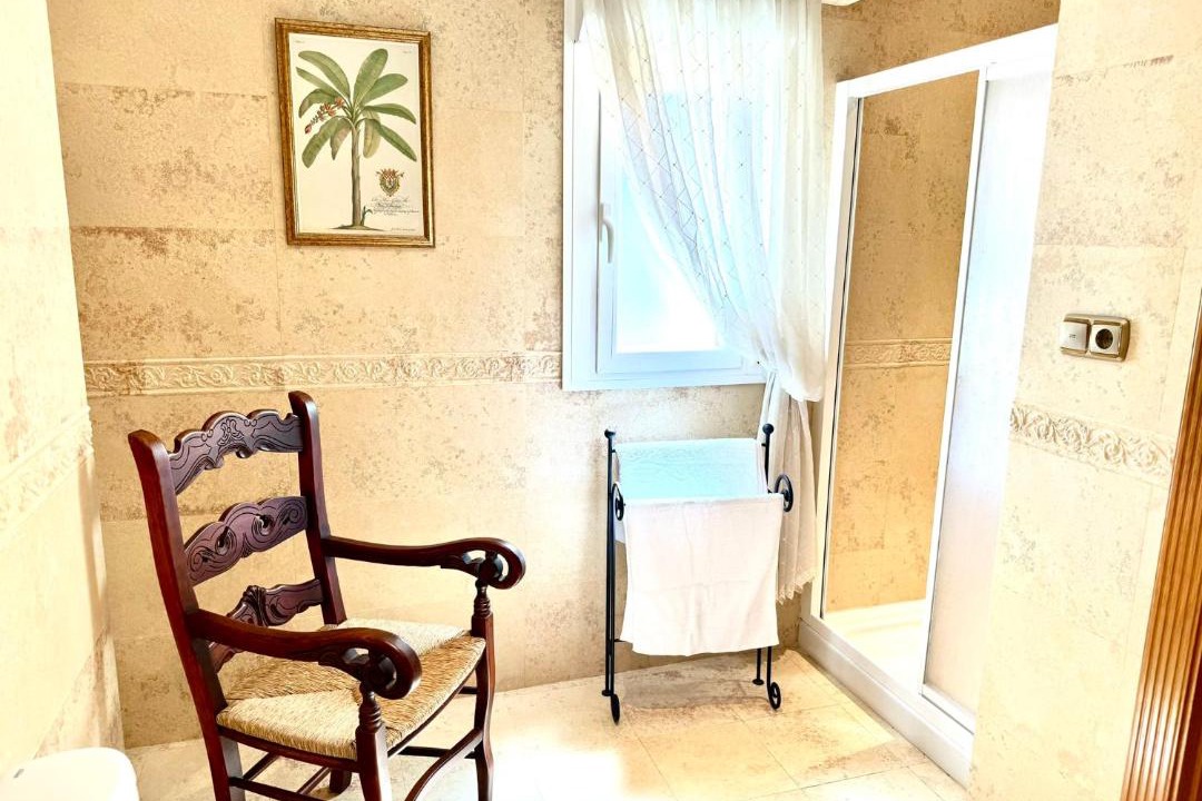 Photo of Bathroom in Salar
