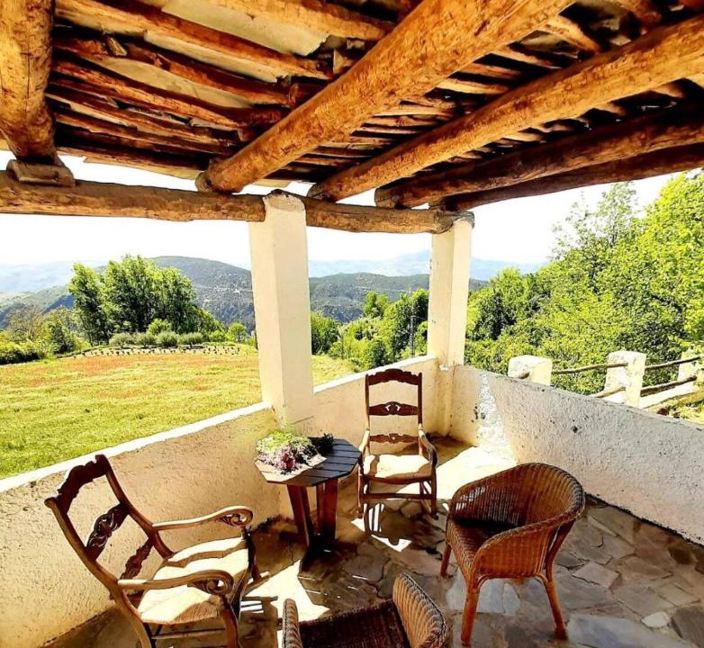 Photo of Patio Balcony in Pitres