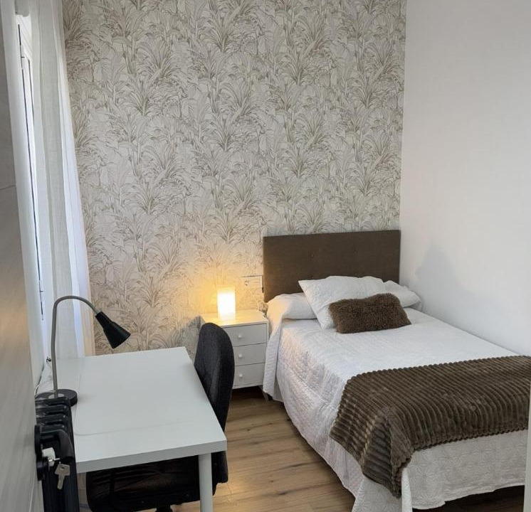Photo of Bedroom in Figares