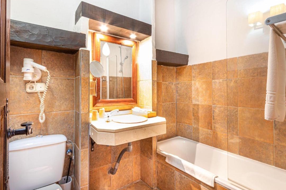 Photo of Bathroom in Orgiva