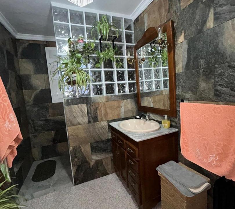 Photo of Bathroom in Benamaurel