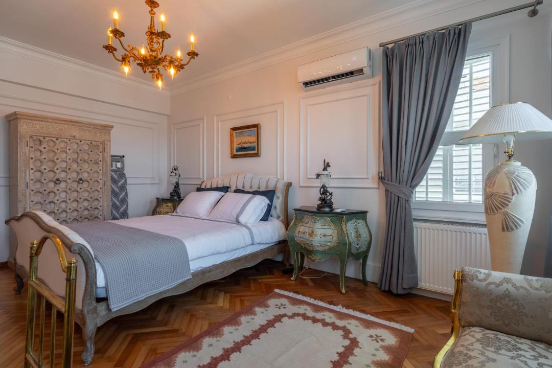 Photo of Bedroom in Adalar