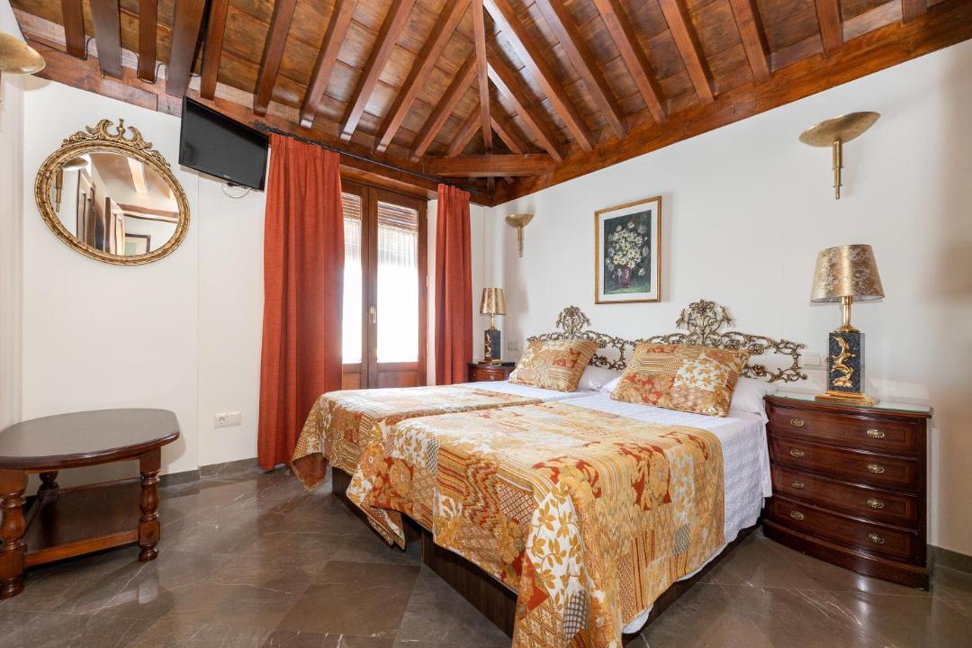 Photo of Bedroom in Central District
