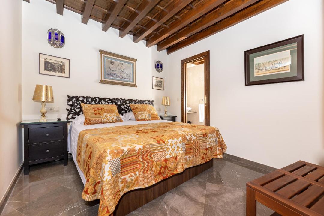 Photo of Bedroom in Central District