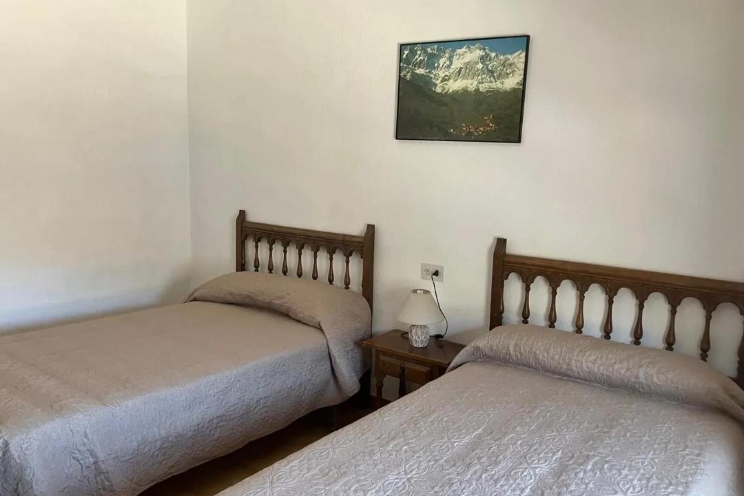 Photo of Bedroom in Albunol