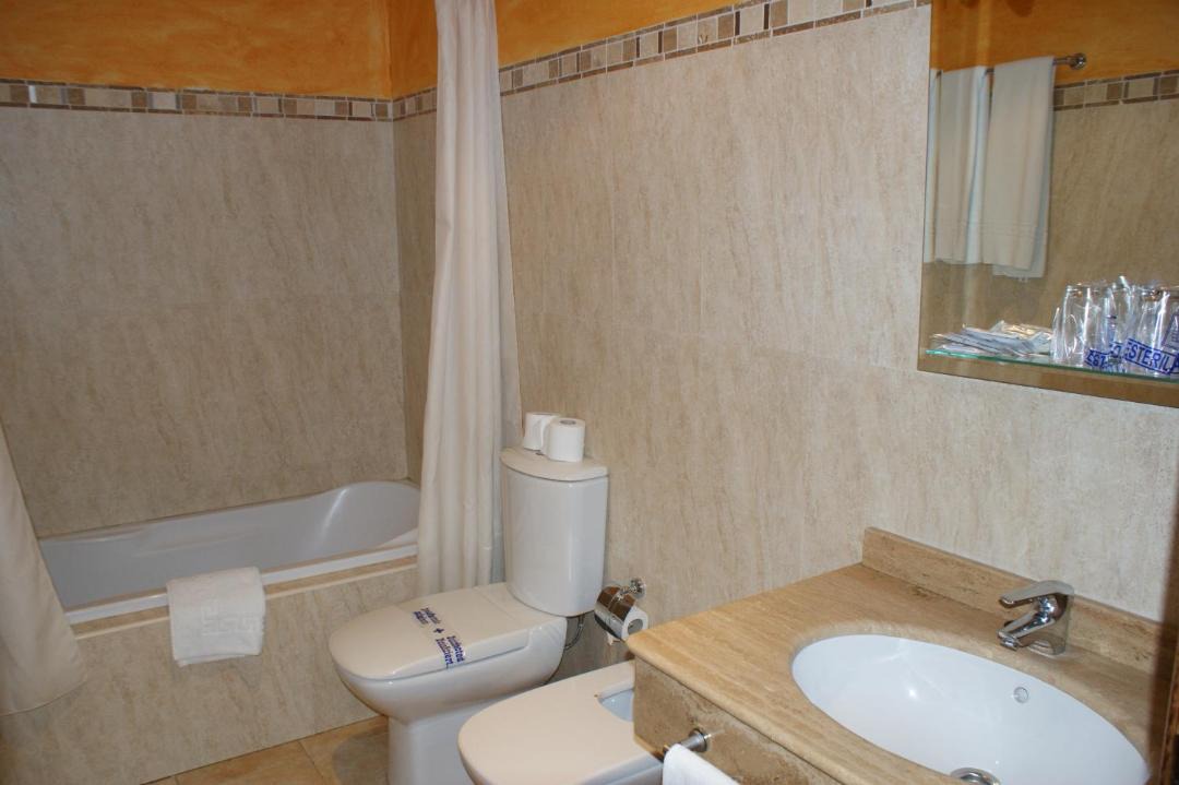 Photo of Bathroom in Guejar Sierra