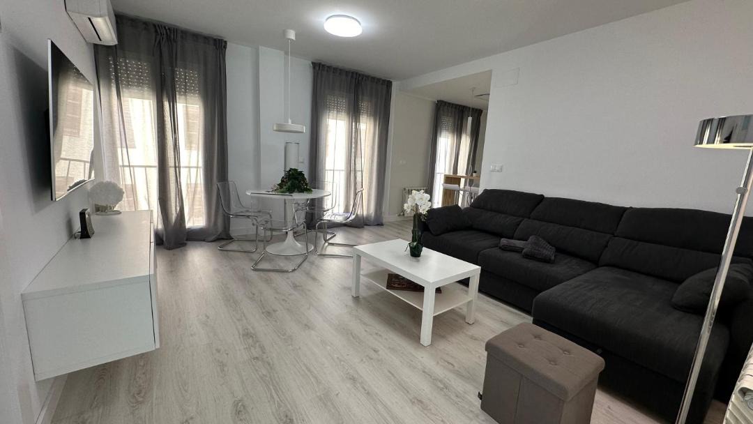 Photo of Livingroom in Central District